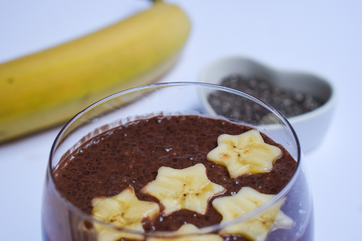 Guilt-free chocolate chia pudding